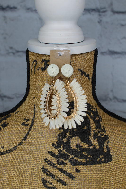 Gold and beige earrings