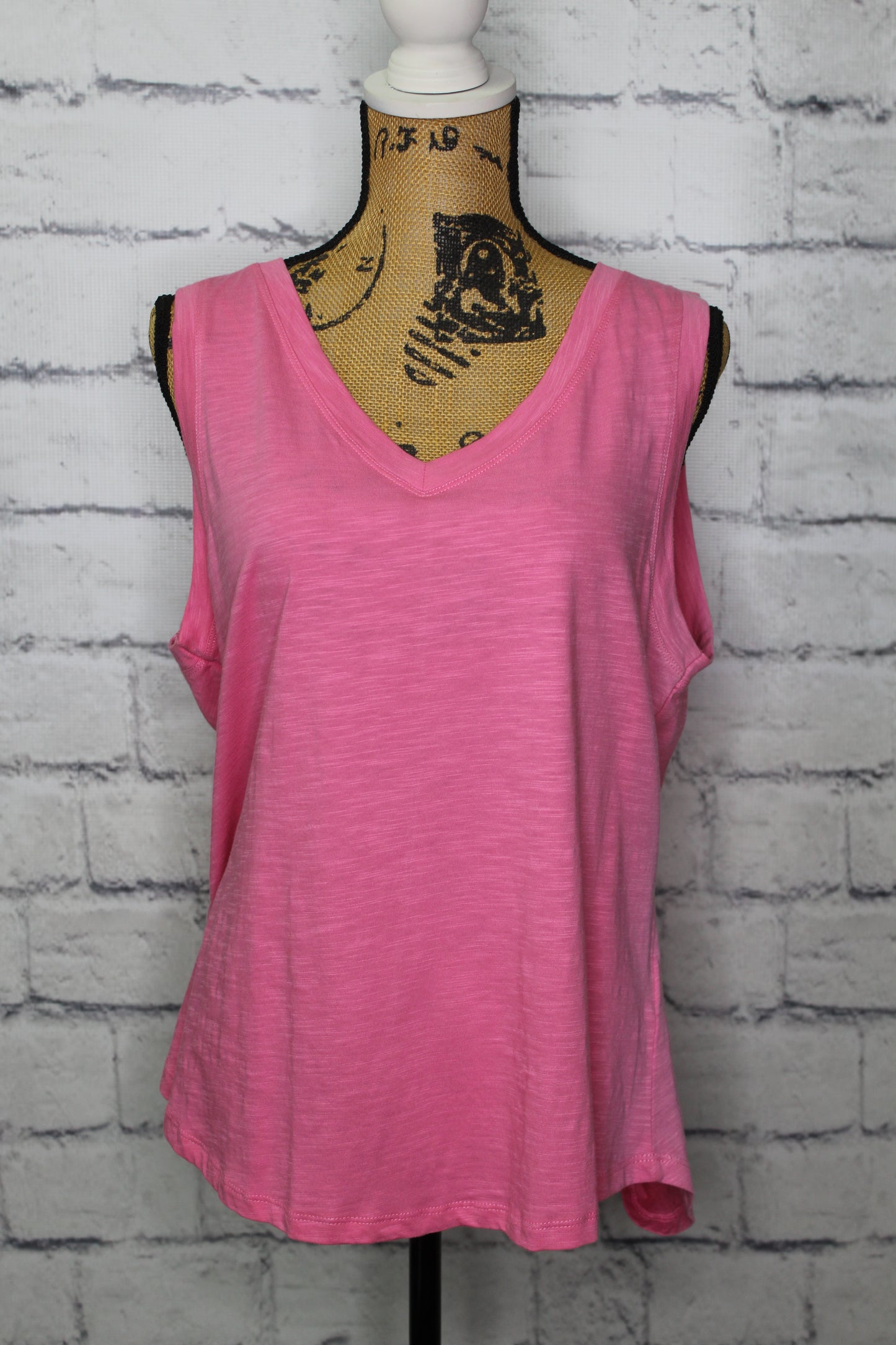 Charlie Paige - pink tank