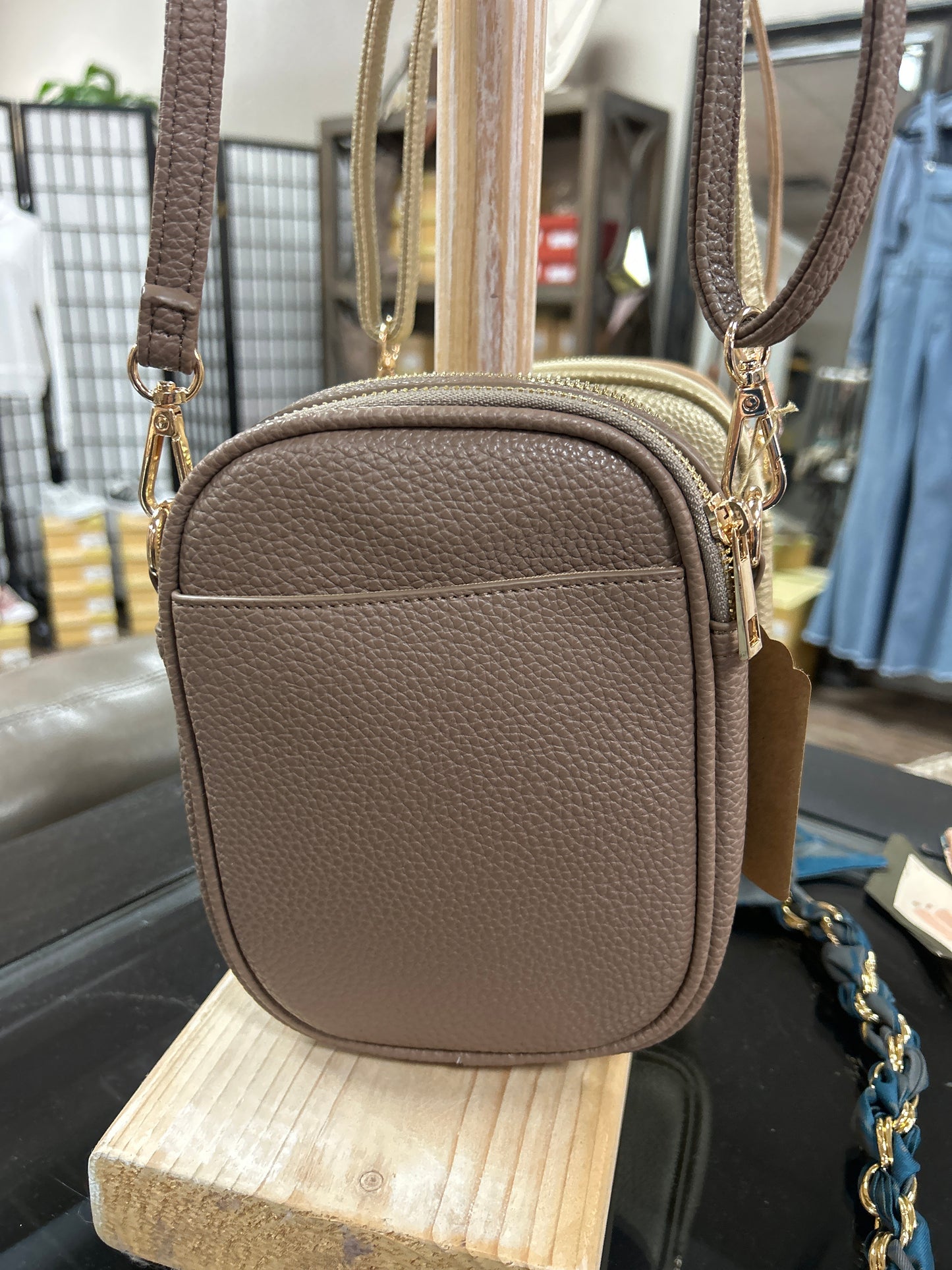 Universal Crossbody