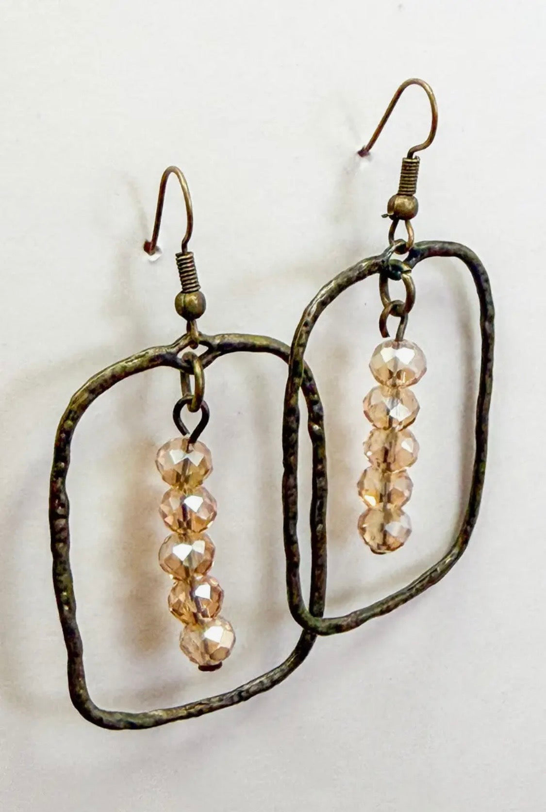 Suki Earrings in Champagne Crystal￼